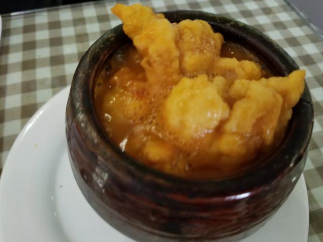 吃貨去哈爾濱一定要吃哪些當(dāng)?shù)氐男〕裕?></a></p>

<p>（5） 哈爾濱的燒烤也不錯可以嘗嘗，哈爾濱的燒烤，碳烤居多，生肉烤制，烤出來的味道，對食材要求挺高，再就是調(diào)料來加入。有幾個店可以推薦，于家燒烤，道外北十八道街84.老味燒烤，安達(dá)街34號</p>
<p><a href=