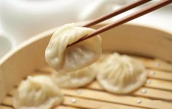 上海有哪些著名的小吃？有什么推薦嗎？